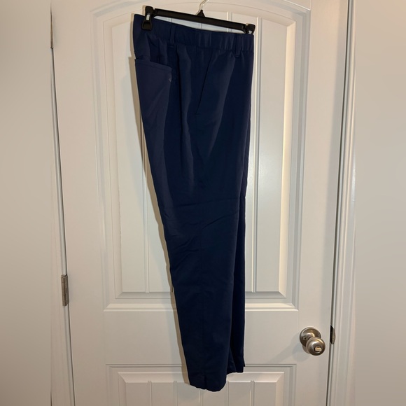 32x30 Under Armour Men's Navy Dress Pants - Picture 3 of 4